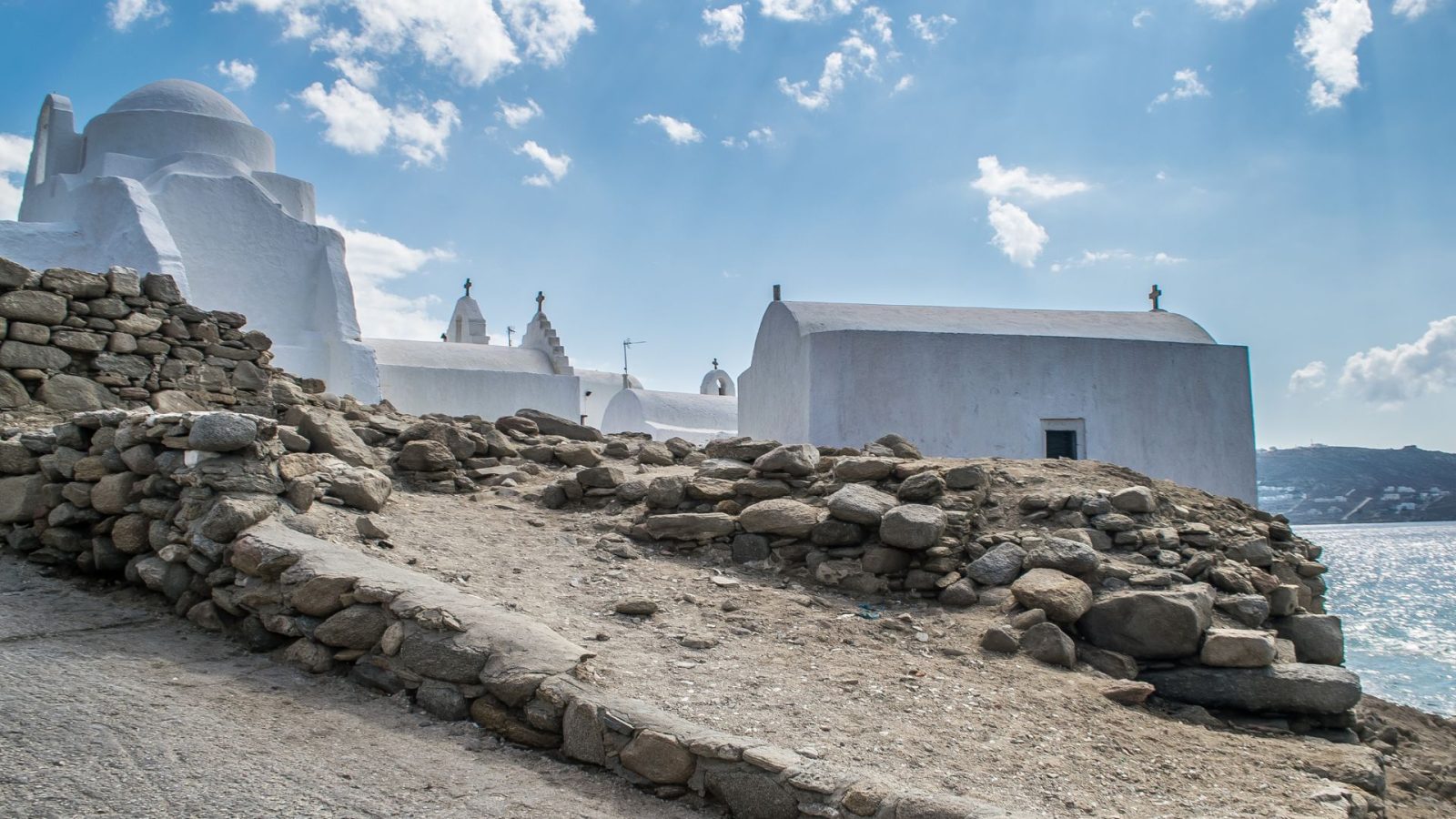 Mykonos suites hotel: 5 Advantages