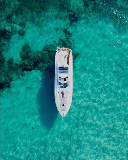 Private Cruises & Yacht Stays