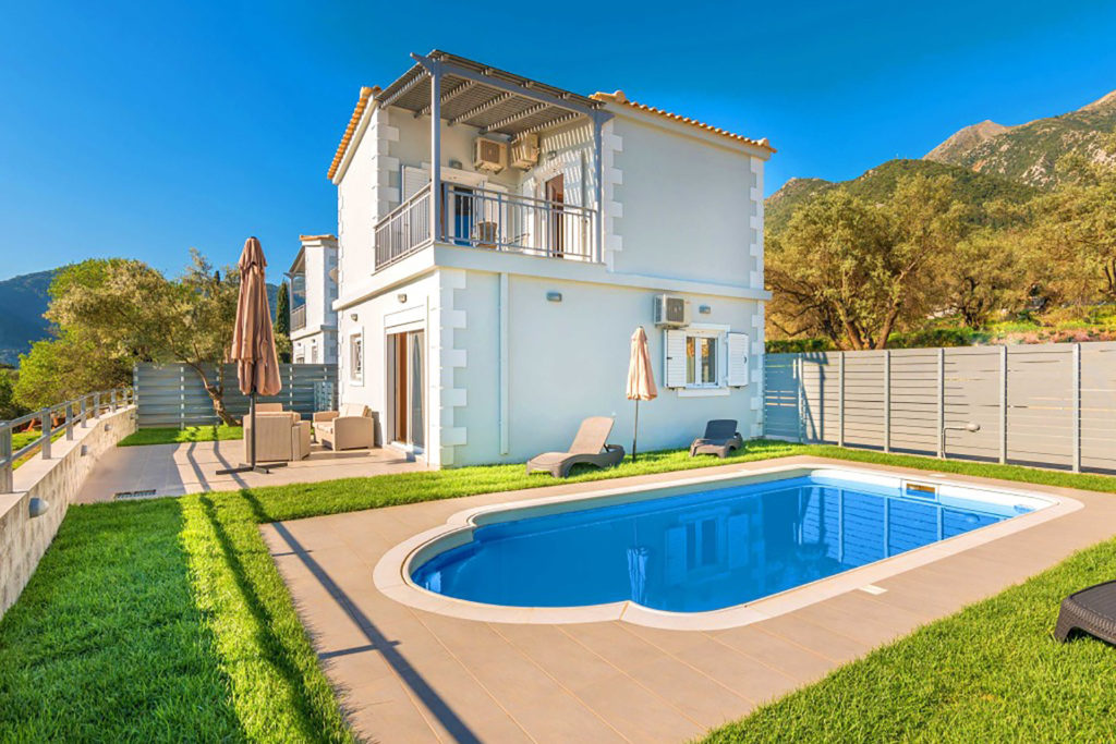 Villa Albus East